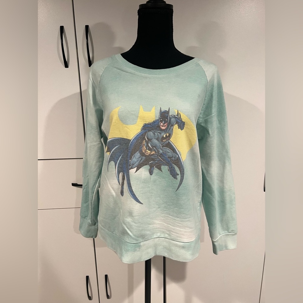 Batman sweater‎ . Size XL ( kids)